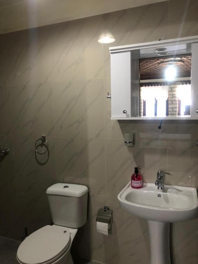 Gasthuis Miziri Guest House Gjirokastër