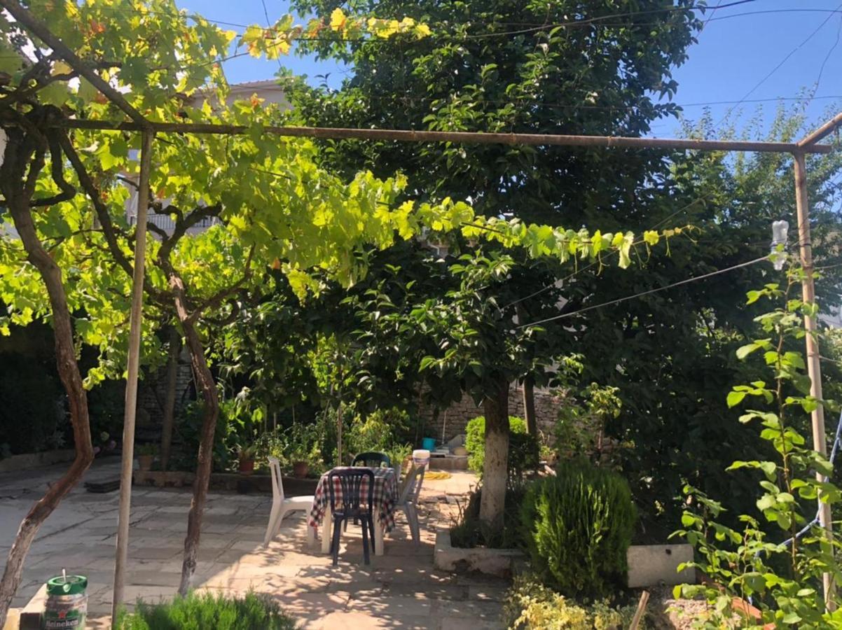 Gasthuis Miziri Guest House Gjirokastër